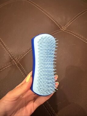 Detangling Dog Hair Brush